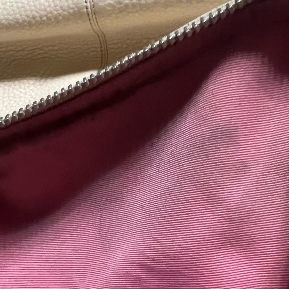 Coach Cream Leather Shoulder Bag - Picture 13 of 16